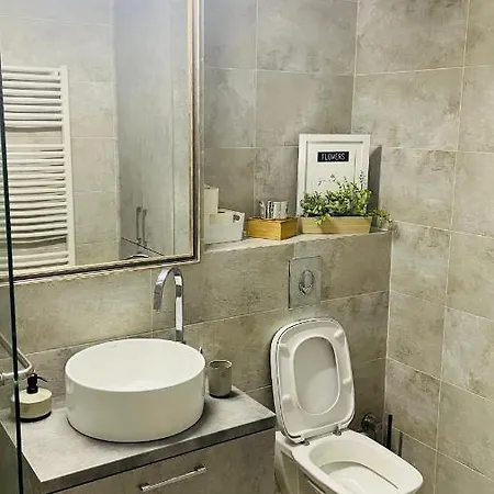 Eric Apartament *